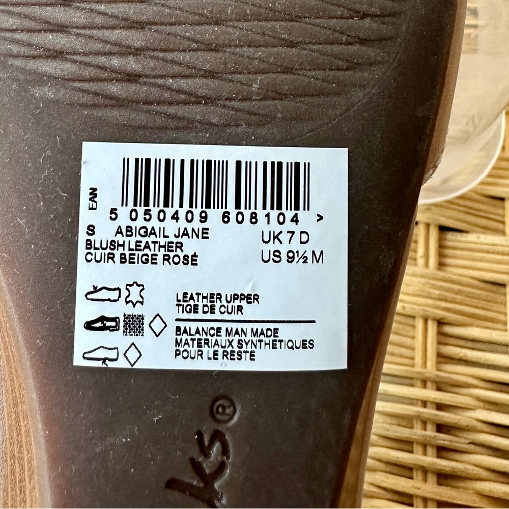 🔥 sale ⚡️⚡️NWOT Clark’s blush leather sandals. Size 9 1/2. 1 1/2 inch heel - Picture 6 of 7
